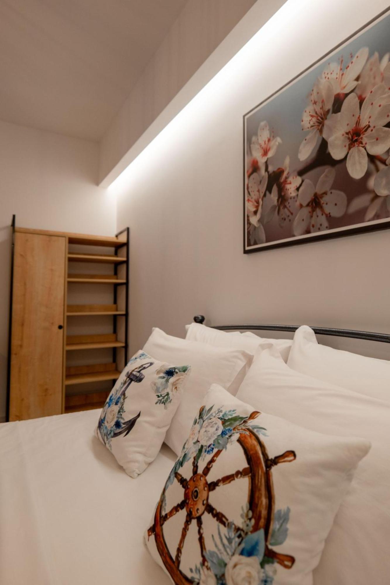 Aleksandra Apartments Sarande Ngoại thất bức ảnh
