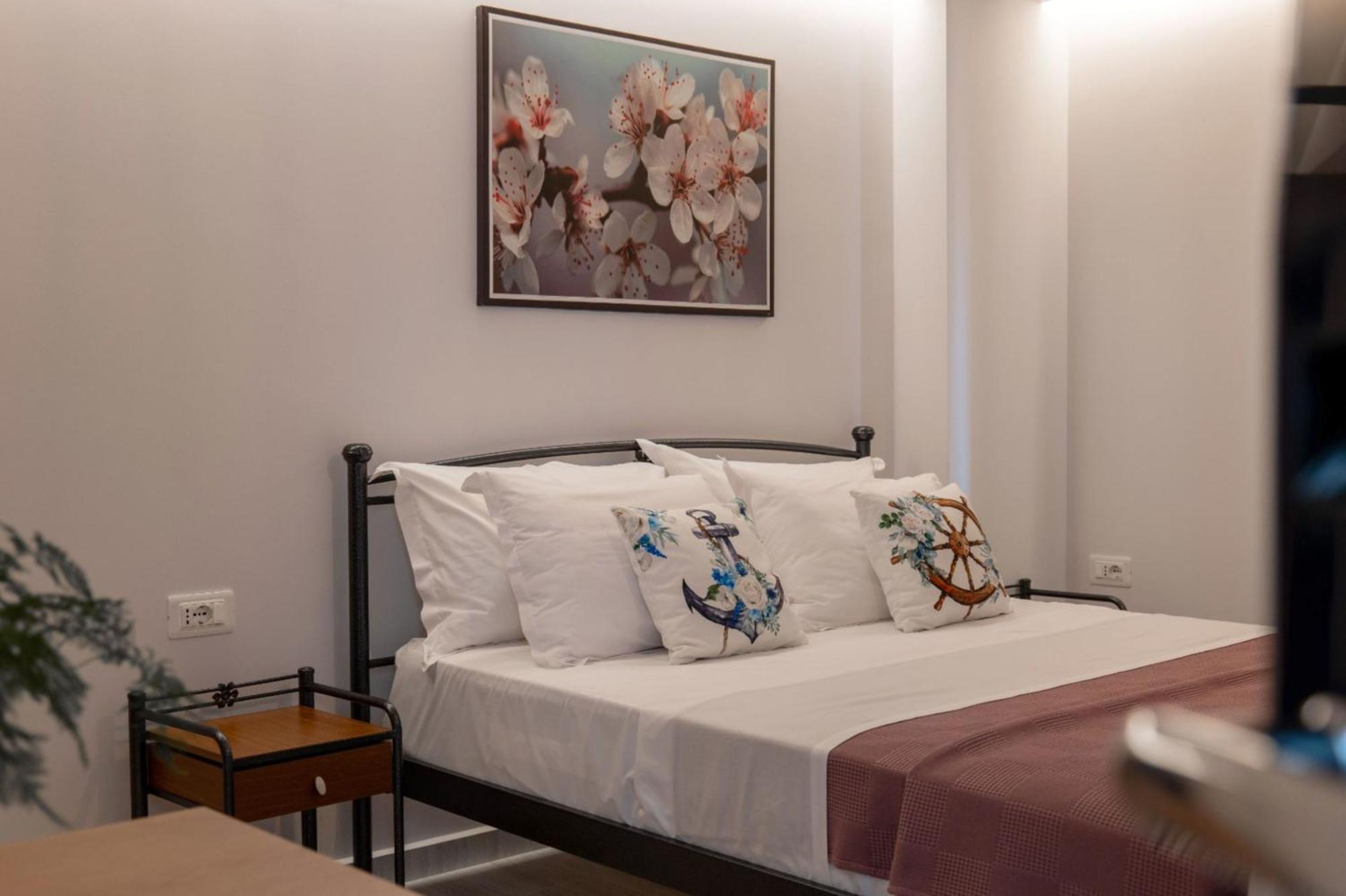 Aleksandra Apartments Sarande Ngoại thất bức ảnh