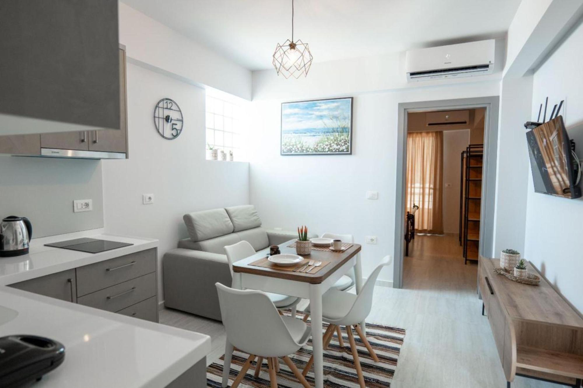 Aleksandra Apartments Sarande Ngoại thất bức ảnh