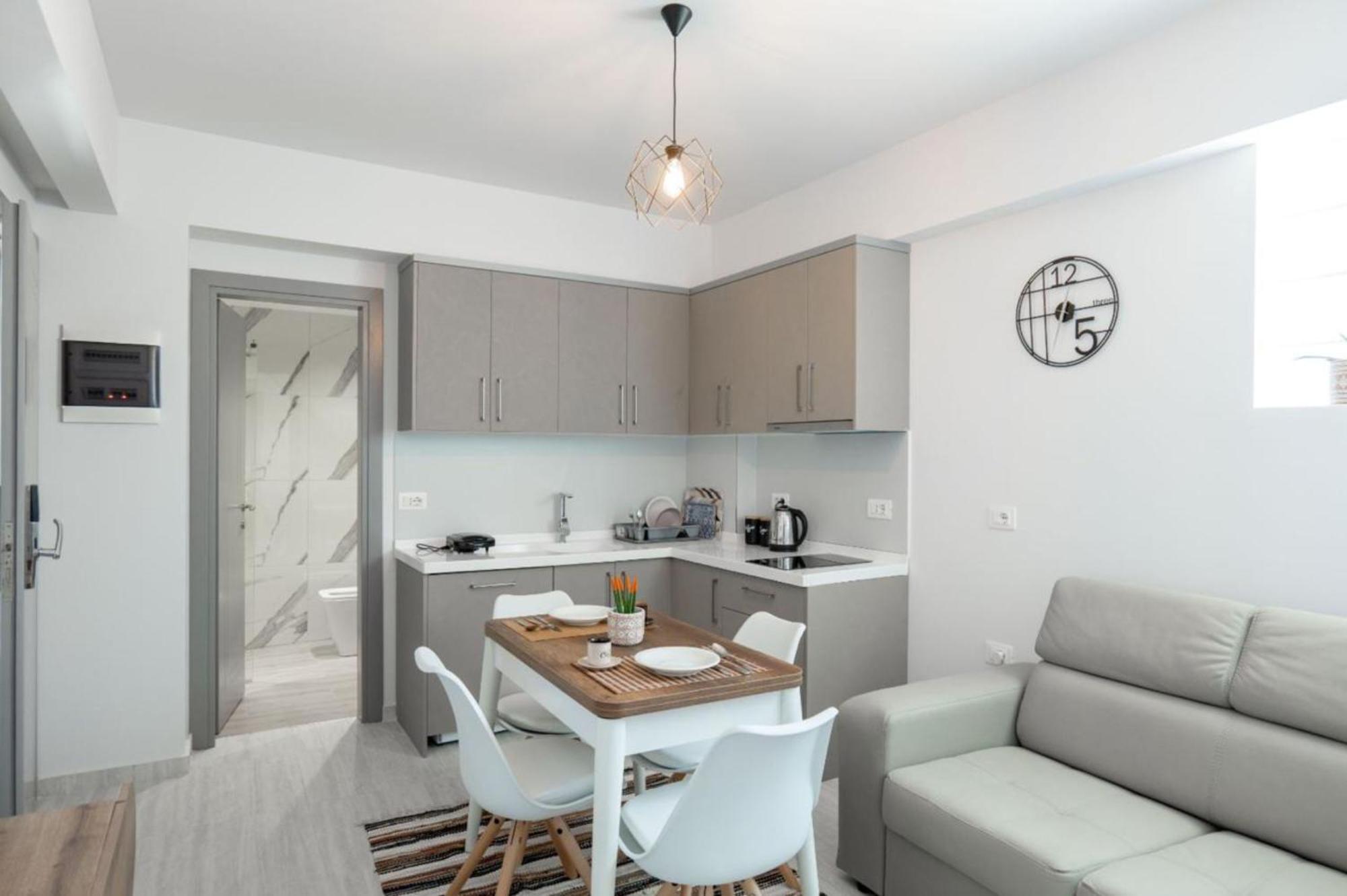 Aleksandra Apartments Sarande Ngoại thất bức ảnh